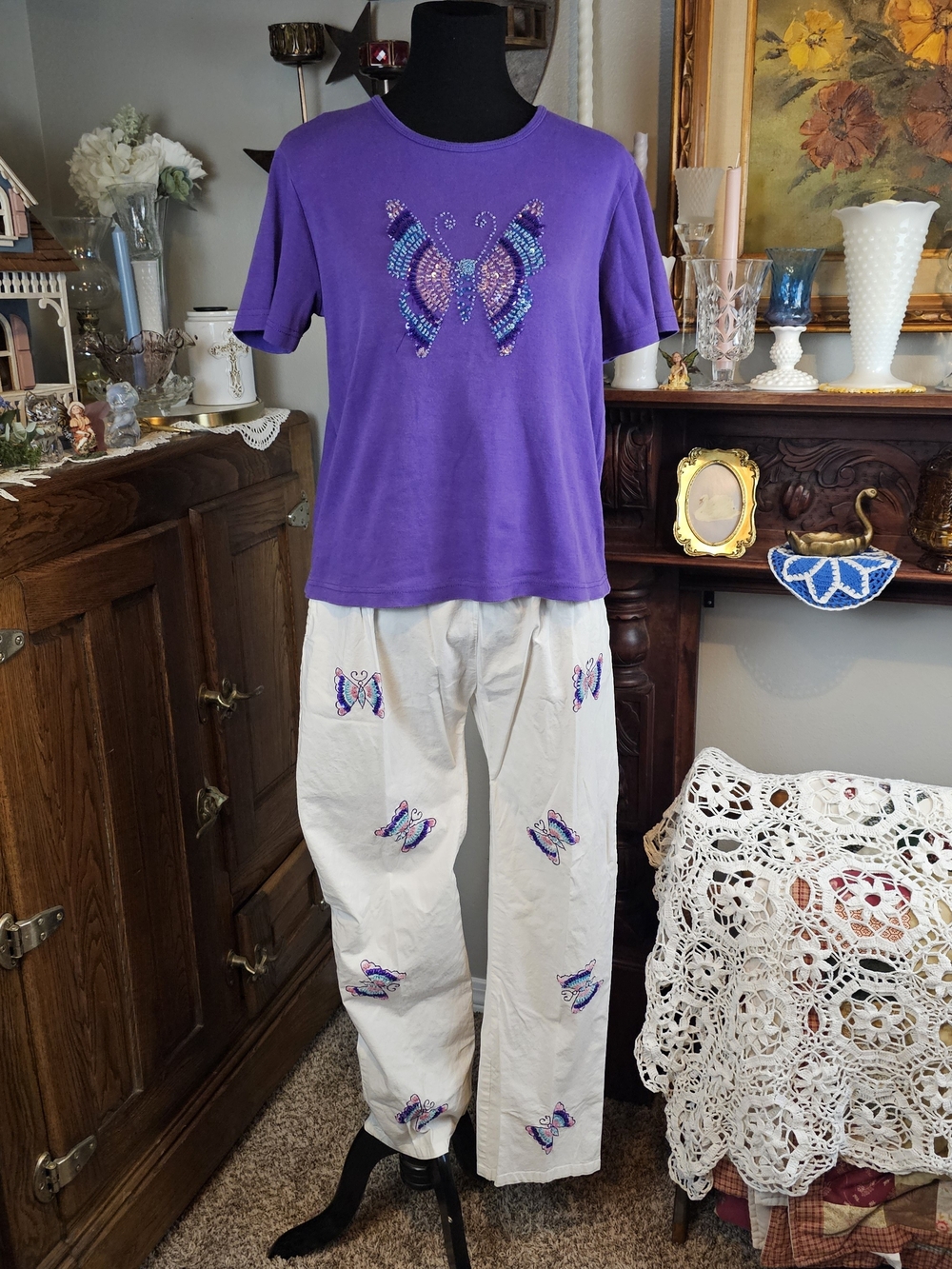 Hand Embellished Butterfly 2 Piece Set L Purple Tee White Pull On Pants